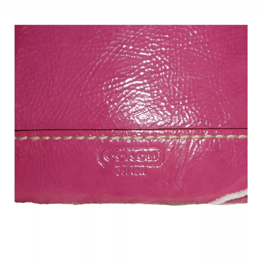 Coach Keychain Wallet - Picture 3 of 3